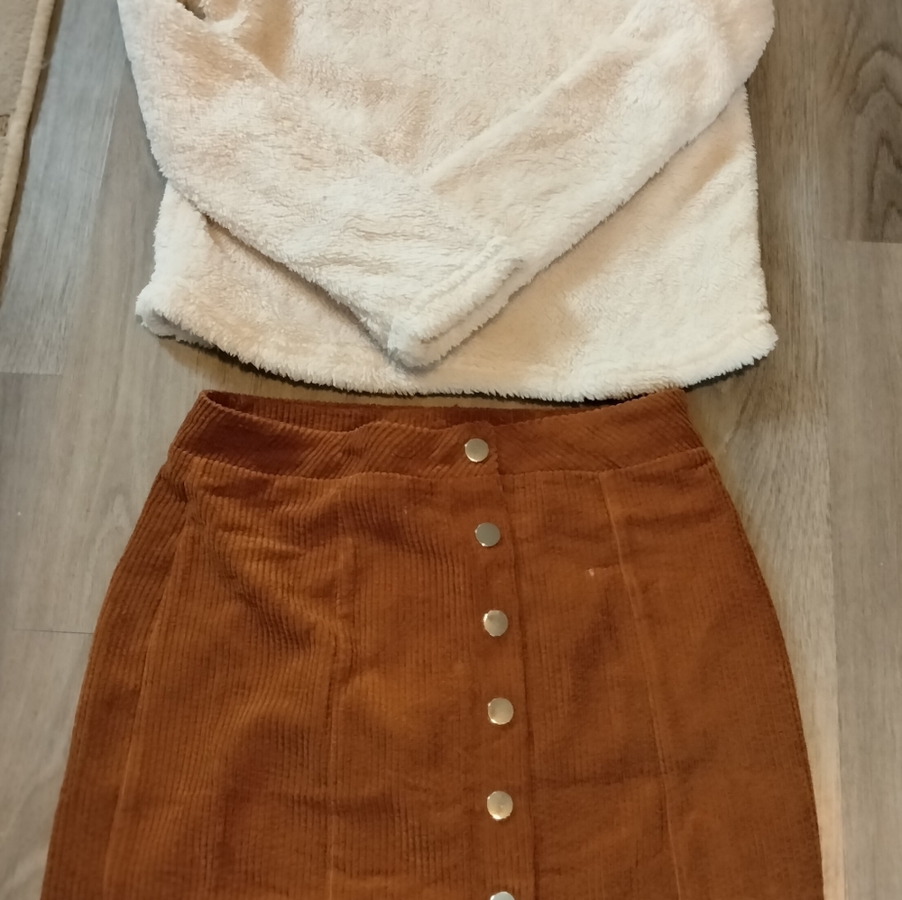 New corduroy skirt with crop sweater set